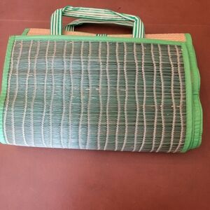 BEACH MAT TOTE